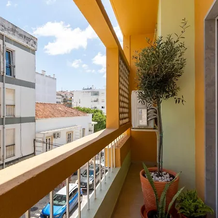 Apartment Modern 2br With Balcony In By Lovelystay Portimao